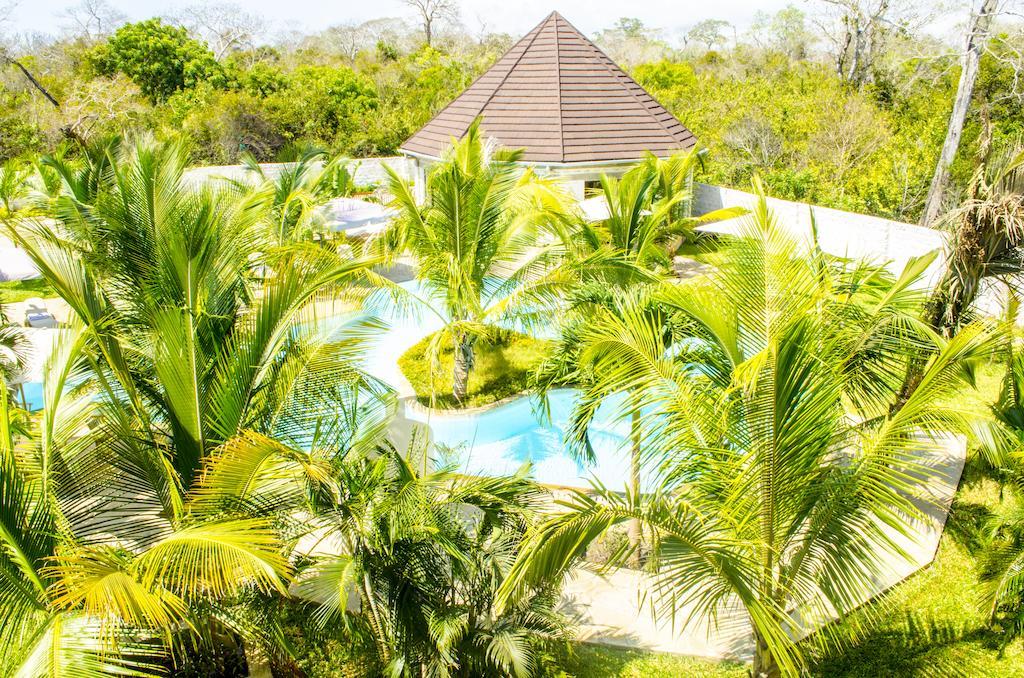 Lotfa Resort Diani 디아니 해변 외부 사진